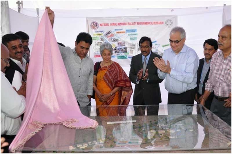 Model of ICMR – NARFBR unveiling by Honourable Minister of Information Technology (IT), Municipal Administration and Urban Development (MAUD), Textiles and NRI Affairs of the State Telangana, Shri K.T.Rama Rao